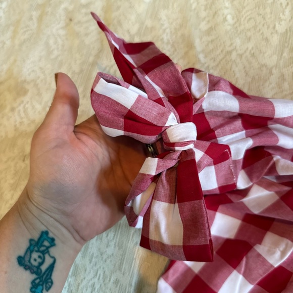 Elizabeth Wilson red gingham high neck bow sleeve dress - Picture 4 of 10